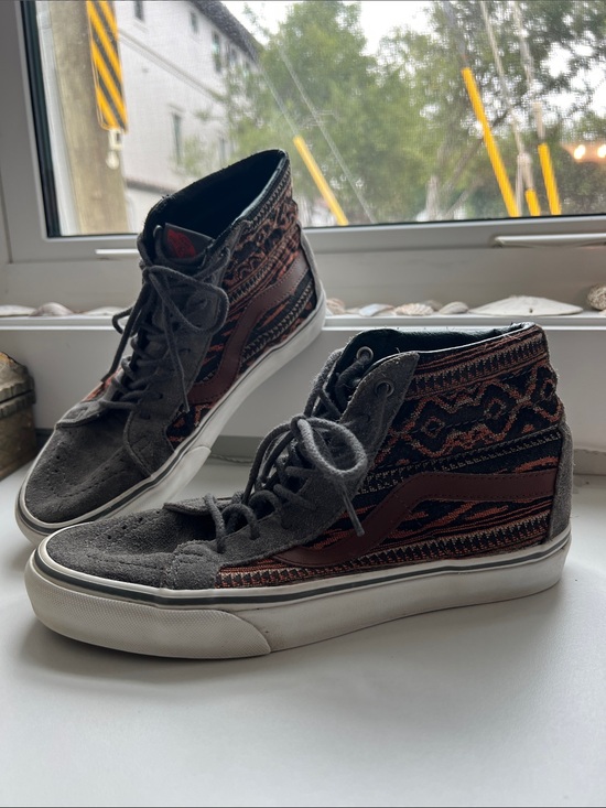 Vans Shoes - Vans High Top Sneakers in Gray and Rust Pattern